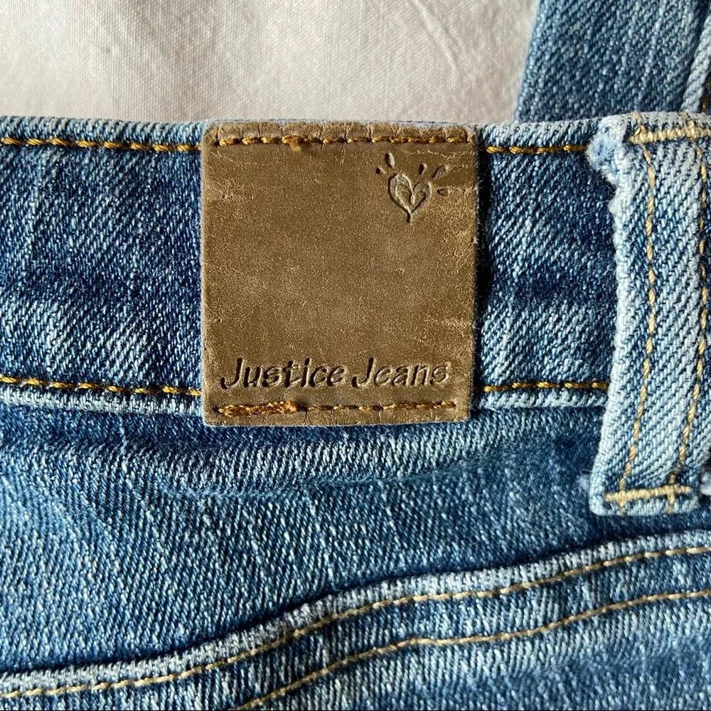 Justice Jeans 7R Simply Low boot cut blue Jeans. No stains or holes. Medium blue